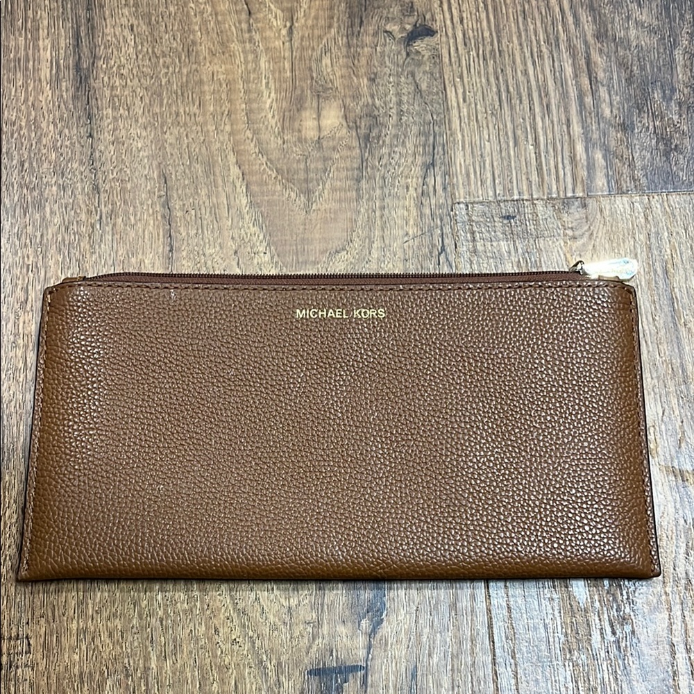 Michael Kors / Brown Pebbled Leather Wallet